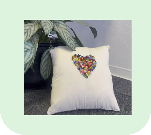 image d'un coussin avec un coeur dessus